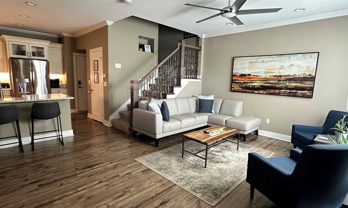 Sherman Hill Condo | Top-Rated Condo with Rooftop Patio and 2-Car Garage