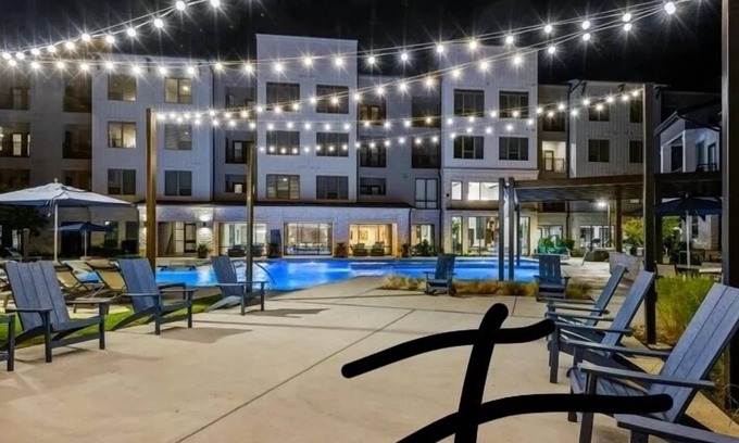 McNeil Condo | Exquisite Condo at Lakeline ATX with Pool and Ocean Views