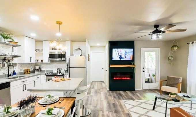 North Shoal Creek Apartment | Cozy Condo Surrounded by Nature with Pool and Spa Access