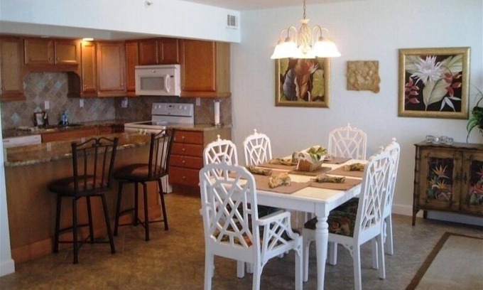 Ono Island Condo | Beachfront Condo: Guest Rated 10/10 with Ocean View & Pool