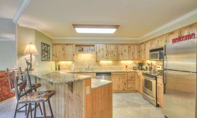 Warrior's Mark Condo | Prime Condo Steps from Peak 9/Main St. - Guest Rated 10/10