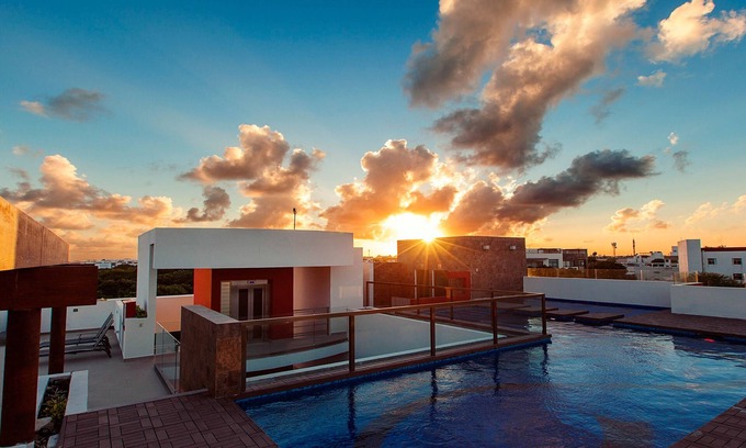 Zazil-ha Apartment | Beachside Condo with Ocean Views, Rooftop Pool & AC
