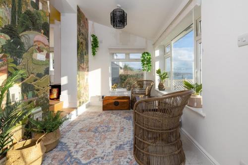Looe Villa | Luxury Cornish Seaview Bungalow