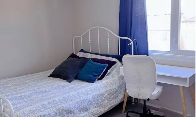 Arbour Lake Villa | Luxury cozy bedroom in large house Calgary-UC,LRT, SAIT