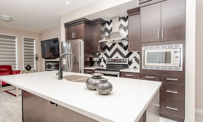 Southwest Calgary House | Cozy Home in the Heart of Calgary - 10/10 Guest Rated