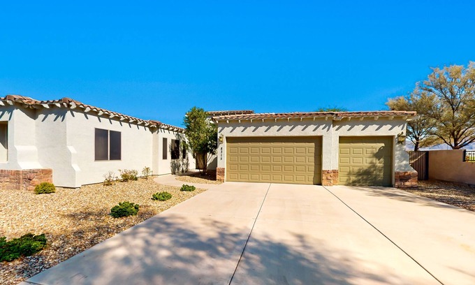 South Mountain House | Desert Oasis Retreat: Pool, Pet-Friendly & 10/10 Rated