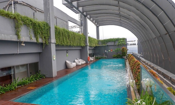 Pancoran Apartment | Stylish 1BR L'Avenue Apartment with Pool & Family Amenities