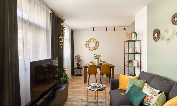 Petrska ctvrt Apartment | Stylish Designer Apartment with Family-Friendly Amenities