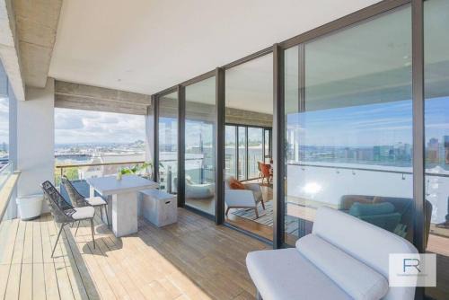 Newton Apartment | Luxury Designer Apartment by Furnished Rentals