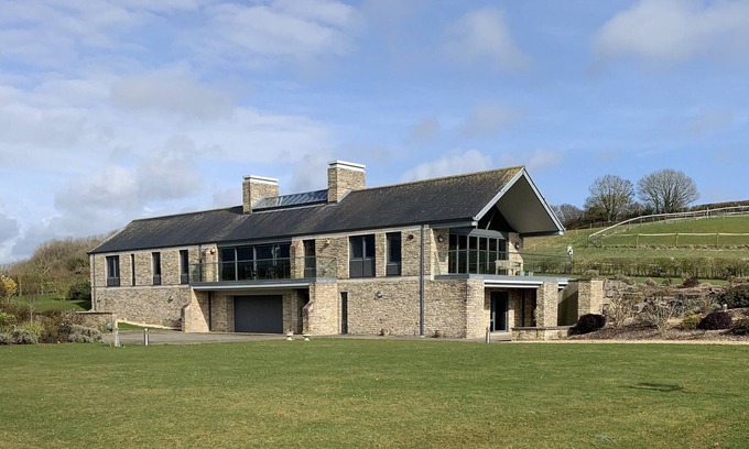 Whitcombe House | Inviting Oceanfront House with Full Accessibility Features
