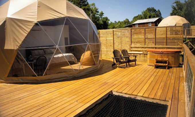 Eureka Springs Apartment | Luxury Dome with Cedar Hot Tub on deck, only 15 minutes from downtown Eureka Springs and 8 minutes from Beaver Lake.