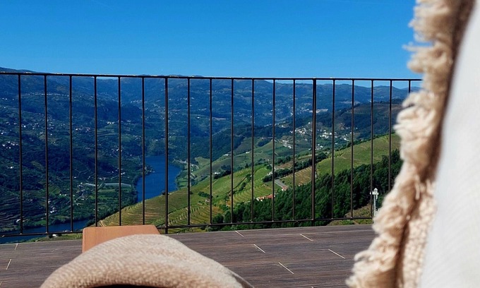 Vila Marim House | Luxury Douro Villa | Private pool, river views & BBQ Terrace