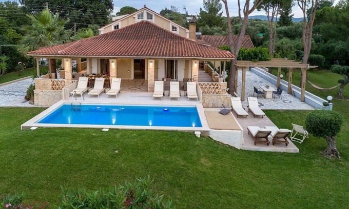 Pantokratoras Villa | Luxury Dream Villa with Private Pool – Zakynthos