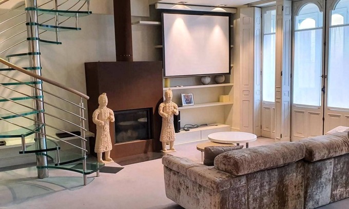 Old Town Apartment | Luxury duplex in the Town Hall Square.