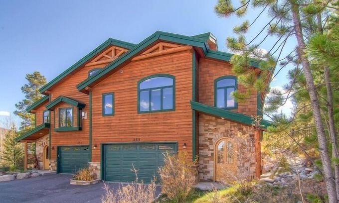 Three Peaks House | Exceptional Eagles Nest House with Pool & Close to Nature