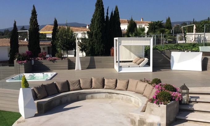 Sant Vicenc de Montalt Villa | Stylish Oceanfront Villa with Pool in Maresme