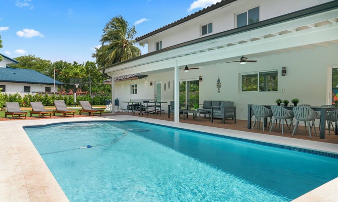 Country Club House | Premier Family Getaway with Heated Pool & Mini Golf