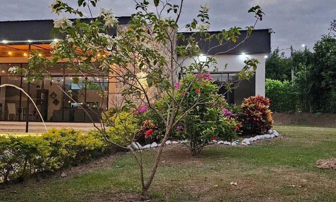 Olaya House | Luxury Estate with Swimming Pool and Private Jacuzzi