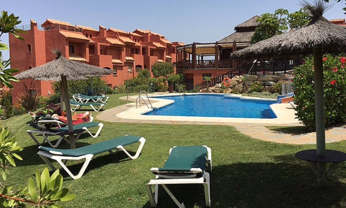 Buenas Noches Apartment | Beautiful Estepona Apartment with 6 Pools Near the Beach