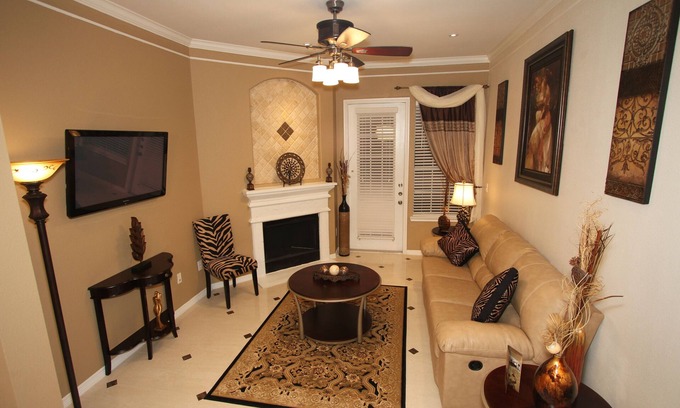 South Shore Harbour Condo | Exquisite Executive Apartment with Pool & Spa - Rated 9.8