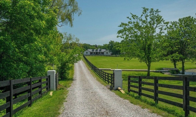 Kedron House | Unforgettable Franklin Farmhouse with Family-Friendly Amenities