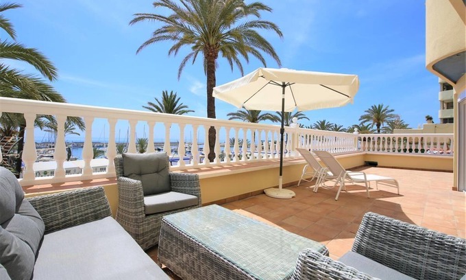 Estepona Apartment | Captivating Estepona Marina Apartment with Ocean View Amenities