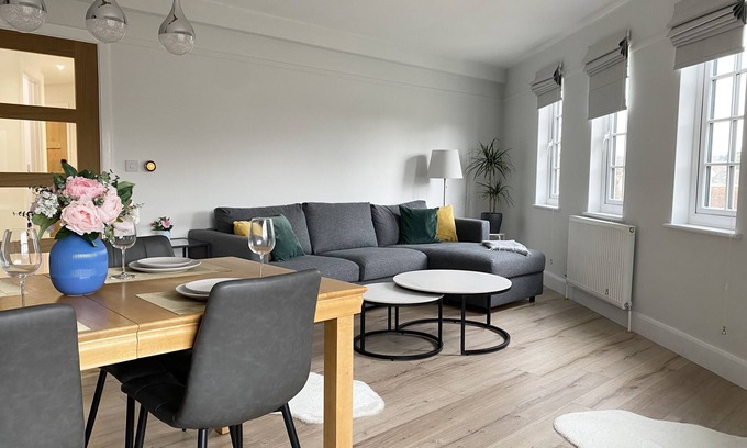 Letchworth Apartment | Elegant Letchworth Apartment with Spa & Hot Tub Amenities
