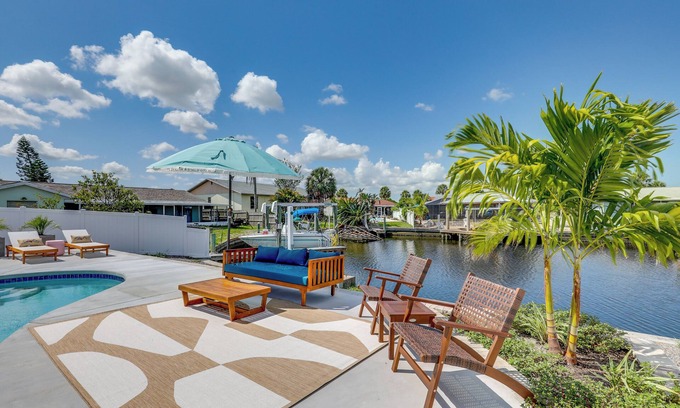 Apollo Beach House | Exceptional Apollo Beach Retreat with Private Pool & Dock