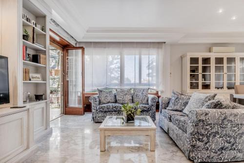 Quartiere XI Portuense House | Elegant Giorgi Home - 4-Star, Family-Friendly Getaway
