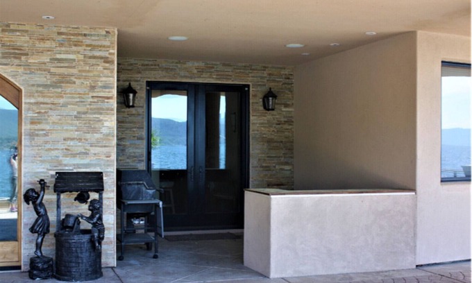 Clearlake House | Elegant Guest Suite on Private Estate with Pool & Breakfast