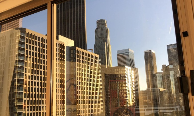 City West Apartment | Modern High-Rise with Scenic Views in Downtown LA