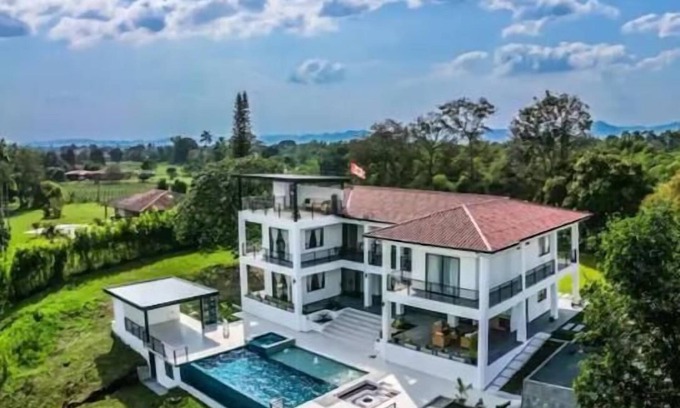 Armenia Villa | Elegant Home at Parque del Café with Private Pool & Spa