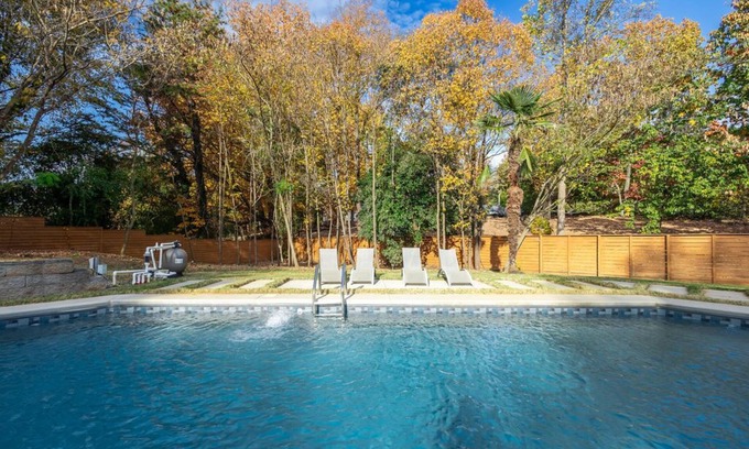 Greenville - Spartanburg House | Premier Home for 8 with Pool, Gym and Spa Amenities