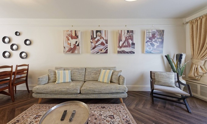 Ramsgate House | Seaside 4-Bed Family Retreat with Kitchen Amenities