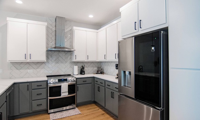 Town And Country Park Addition House | Luxury Home in North Austin: Next to Apple Campus
