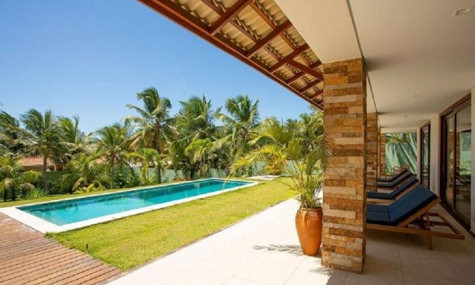Porto das Dunas House | Elegant Home with Private Pool in Porto das Dunas