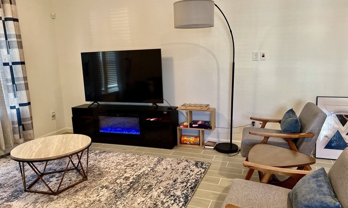 Newberry House | Ideal Home Near UF for Gamedays and Family Getaways