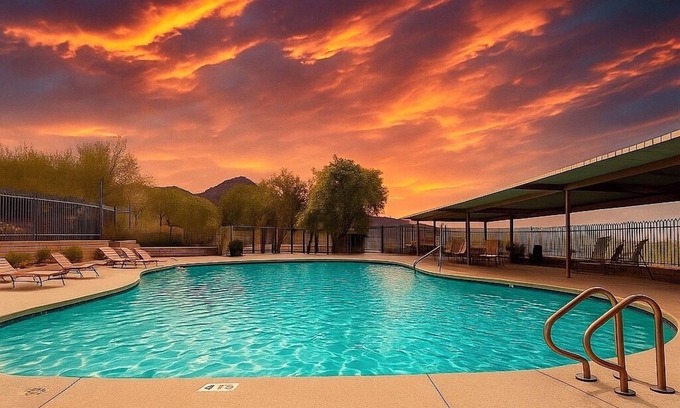 Tramonto House | Luxury home Pool + Hot Tub King Suite near Mayo Clinic, Sonoran Preserve,Hiking