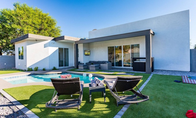 Cox Heights House | Modern Scottsdale Home with Private Heated Pool & Spa