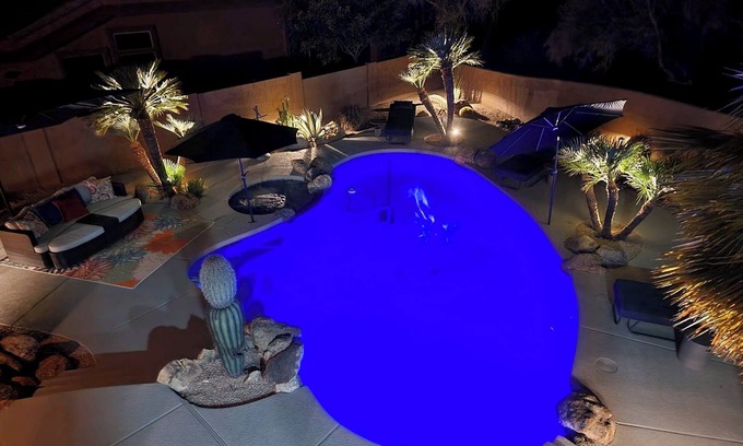 North Scottsdale House | Experience a Retreat with Pool and Spa in Ocean View Bliss