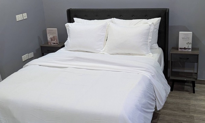 Sakumono Hotel | Luxury hotel with WiFi, laundry services, and full Gym in Lashibi/Sakumono area.
