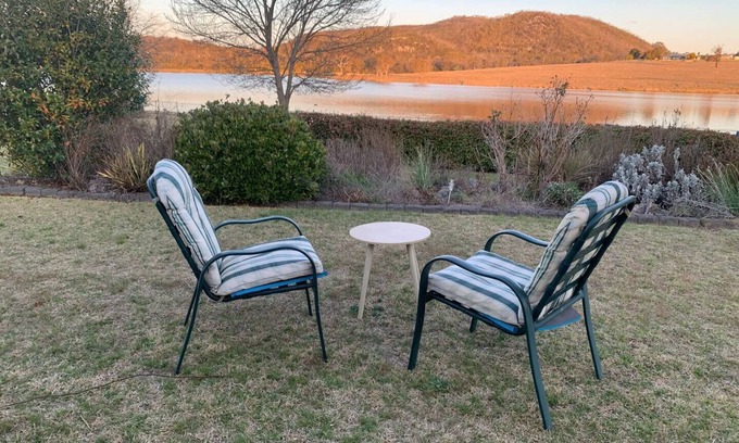 Tenterfield House | Elegant Waterfront Retreat in Tenterfield with Family Amenities