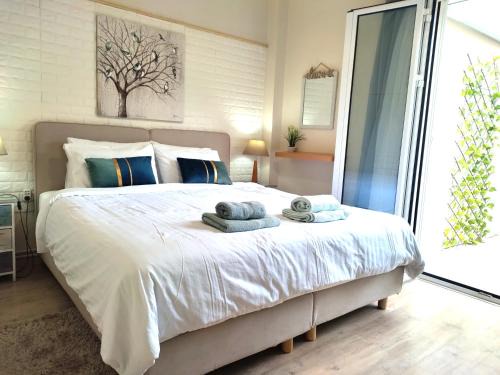 Itea Apartment | Elegant House with Ocean View Near Delphi - Rated 9.5/10