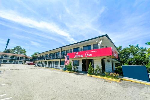 Albany Hotel | Pet-Friendly Stays at Luxury Inn By OYO Albany
