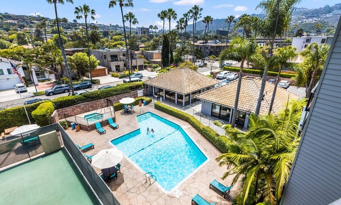 La Jolla Shores Condo | Experience La Jolla Shores Condo: Pool, Spa & Ocean Views