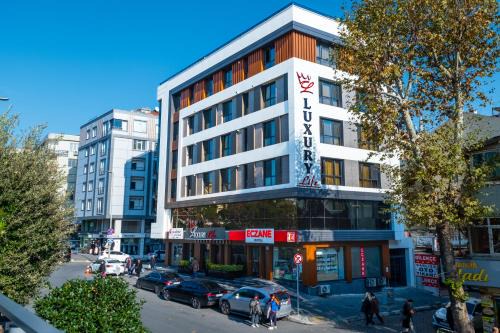 Bahcelievler Hotel | Top-Rated Life Suites with Family-Friendly Comfort