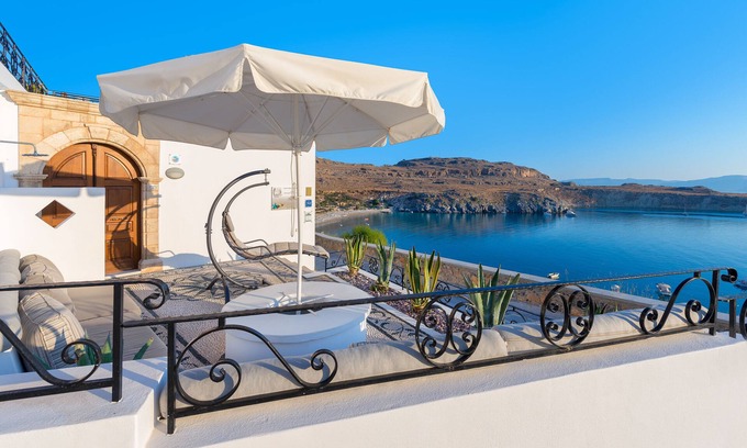 Lindos Villa | Unforgettable Lindos Shore Boutique Villa with Ocean Views