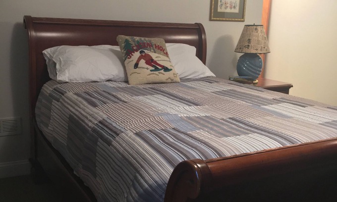 Bennington Apartment | Experience Elevated Comfort in the Heart of Town
