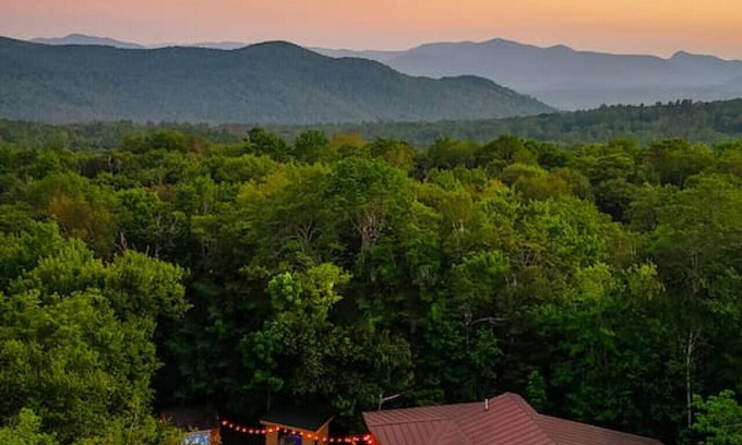 East Haven Rutland County Ski Chalet | Stylish Stay with a Secret Door to an Exclusive Speakeasy