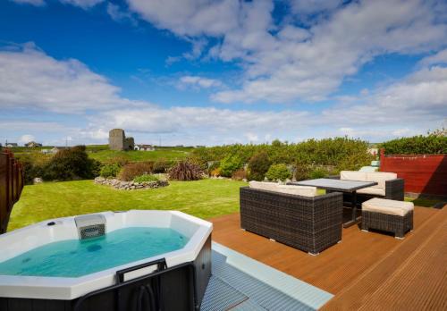 Doolin House | Tranquil Lodges in Doolin Village with Private Hot Tubs